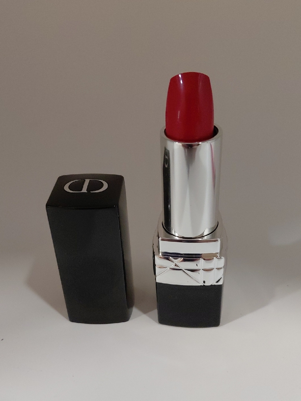 Dior Lipstick in Classic Viberant Red #999
